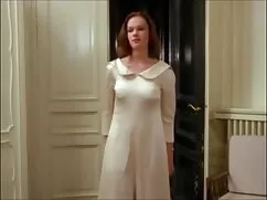 Cô gái, phim heo nha ...