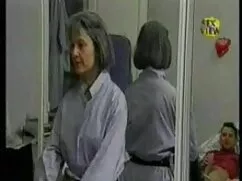 TUTOR4K. người đàn ô ...