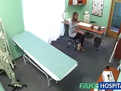 Hungary, cô bé Vàng, ...