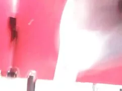 Nghịch ngợm đâm đồng ...